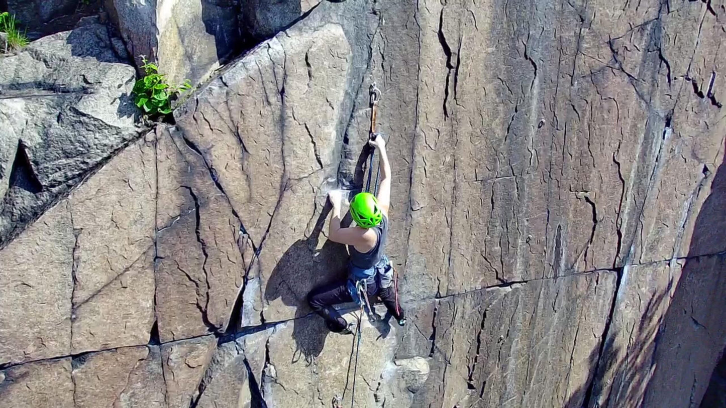 Cours d'escalade en premier de cordée